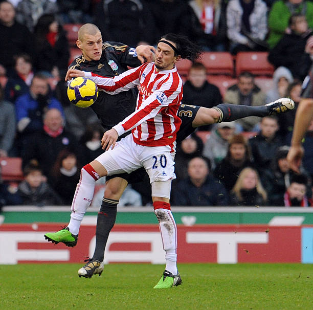 他重新审视 他重新审视